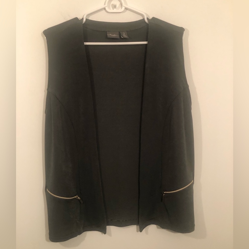 Chico’s Travelers Cardigan Vest Women’s  L  open front  w 2 zip pockets Slinky